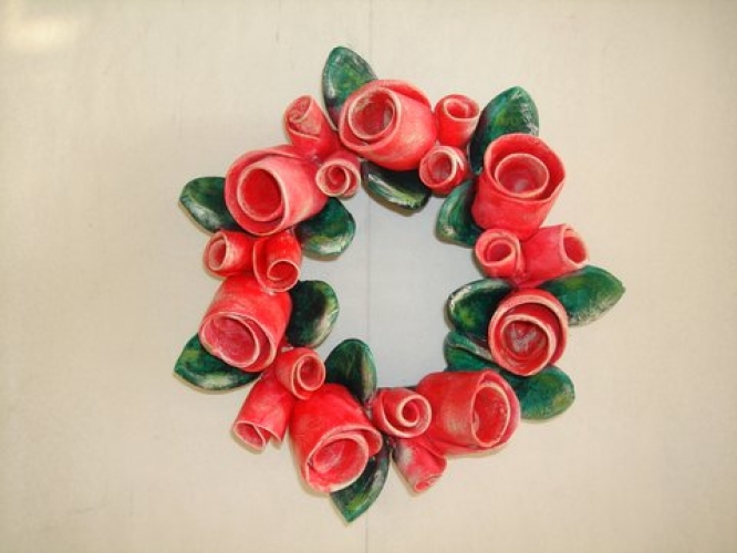 Χειροποίητο κεραμικό στεφάνι.