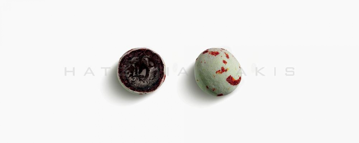 Pebble Dragee Hatziyiannakis, amarena cherry with chocolate.